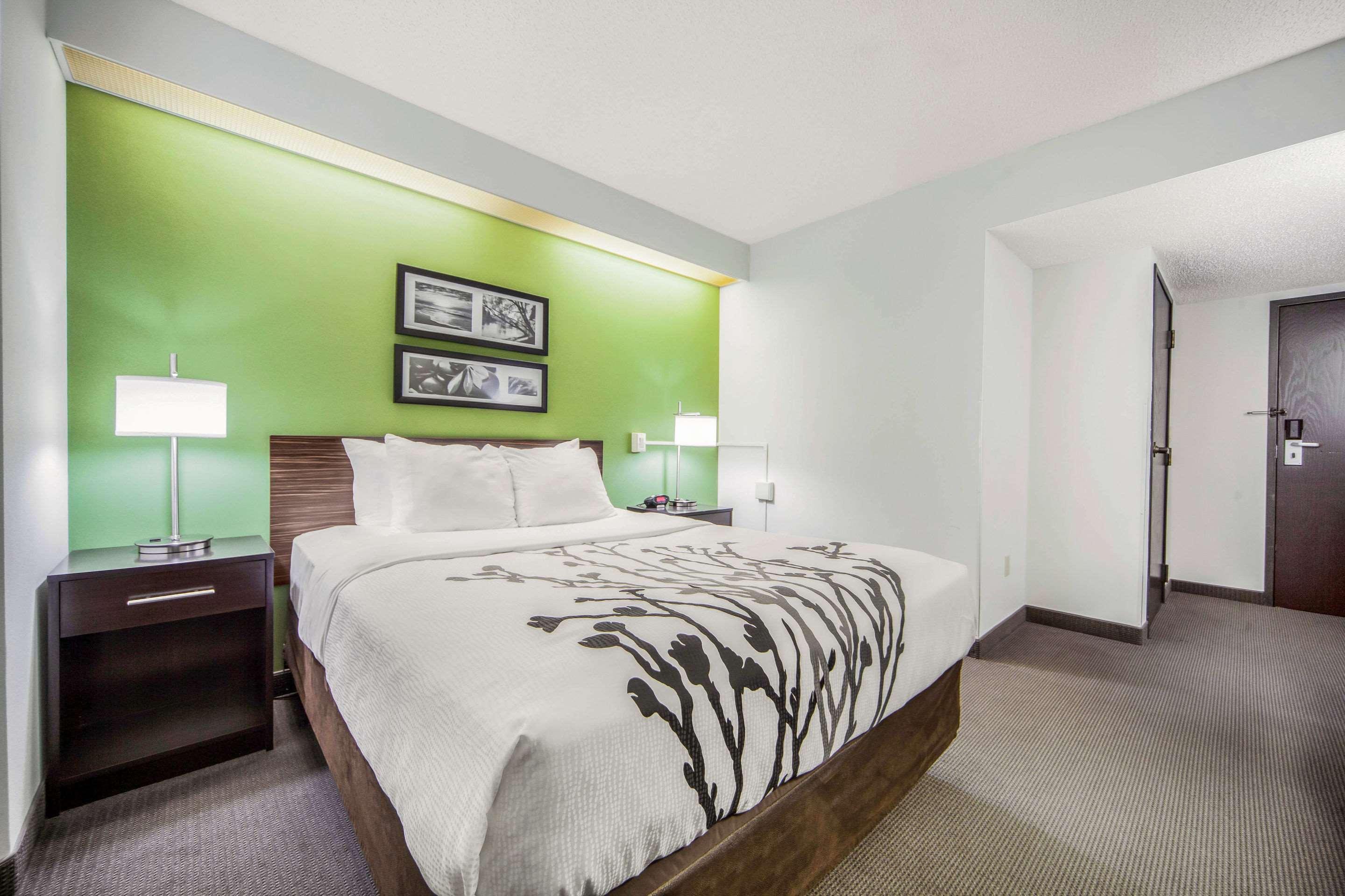 Sleep Inn & Suites Columbus Bagian luar foto
