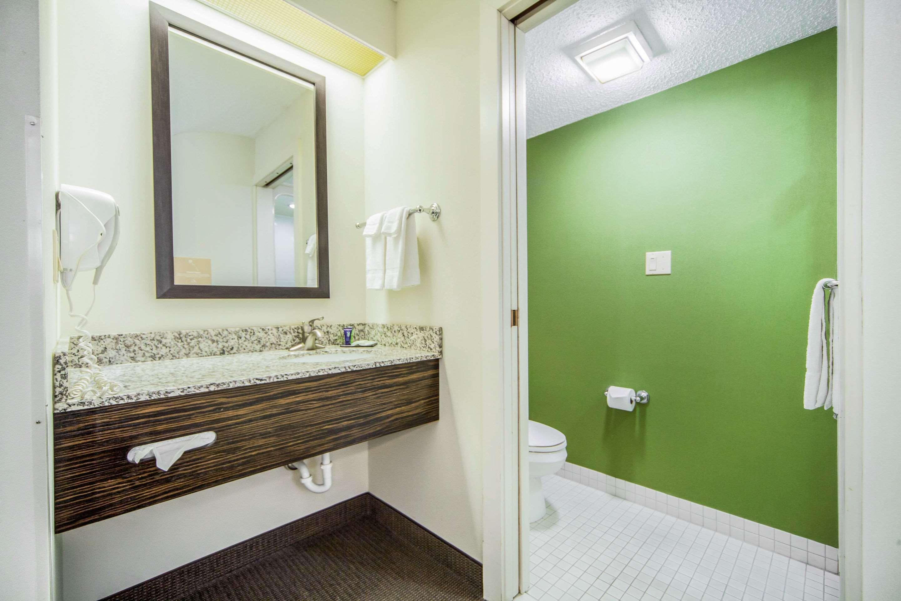 Sleep Inn & Suites Columbus Bagian luar foto