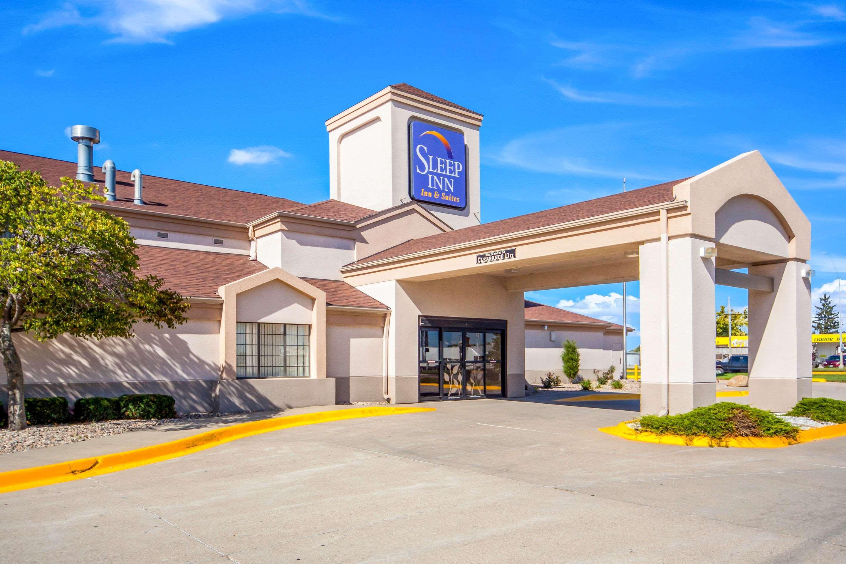 Sleep Inn & Suites Columbus Bagian luar foto
