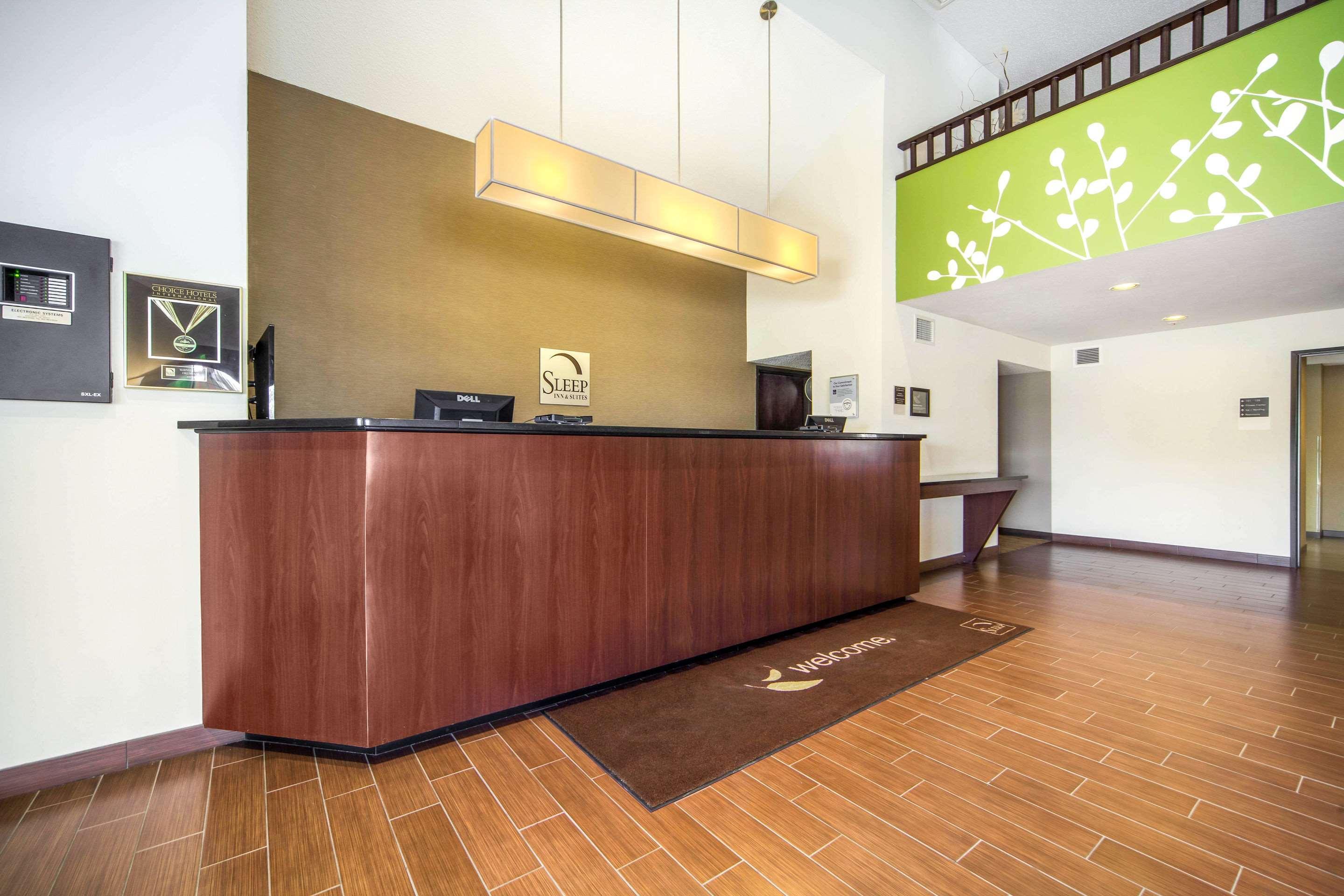 Sleep Inn & Suites Columbus Bagian luar foto