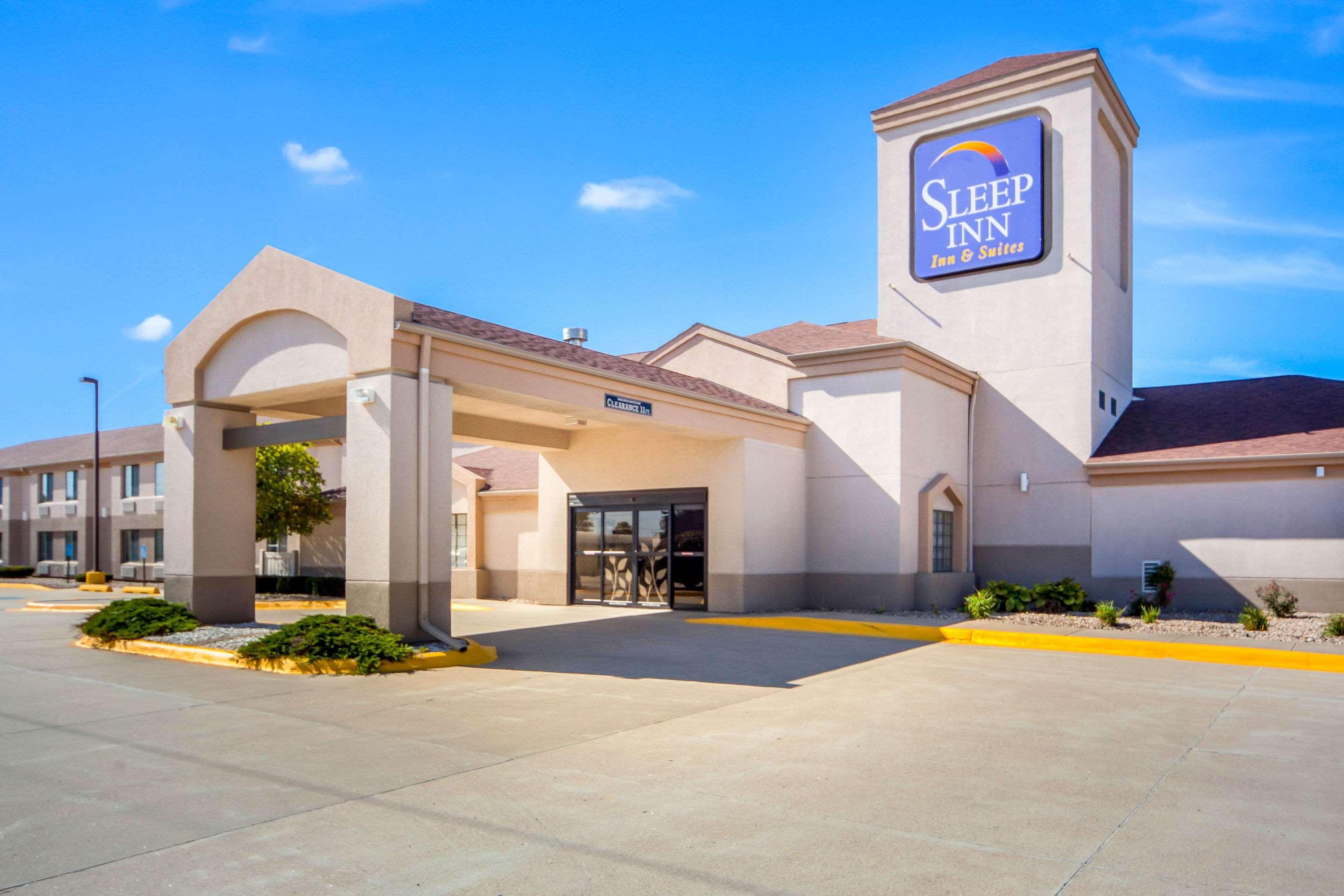 Sleep Inn & Suites Columbus Bagian luar foto