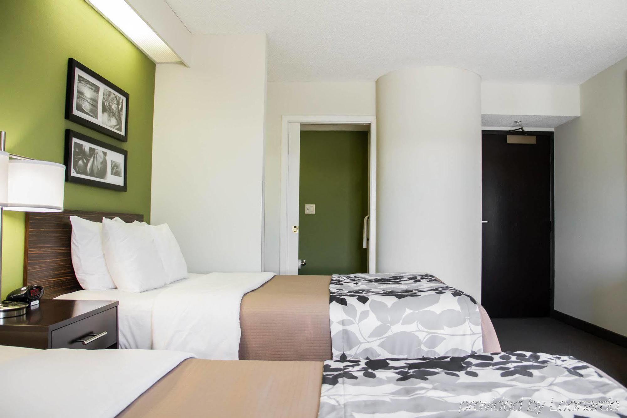 Sleep Inn & Suites Columbus Bagian luar foto
